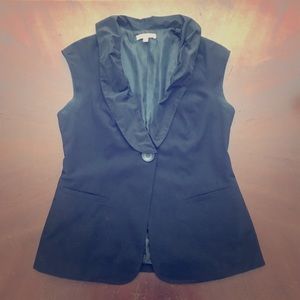 CABI Black Sleeveless Tuxedo Vest